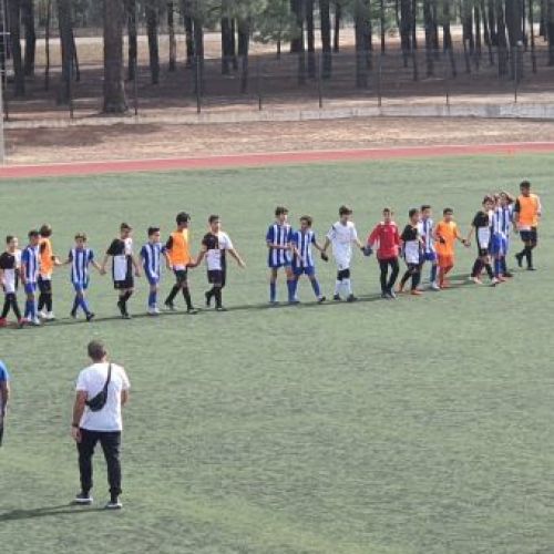 Jovens jogadores dão "lição" de fair-play aos pais 